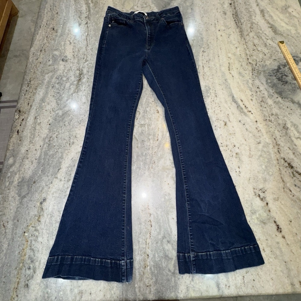 KanCan Roxanne Jeans Dark Wash High Rise Flare Womens Sz 29x31 Chic Casual